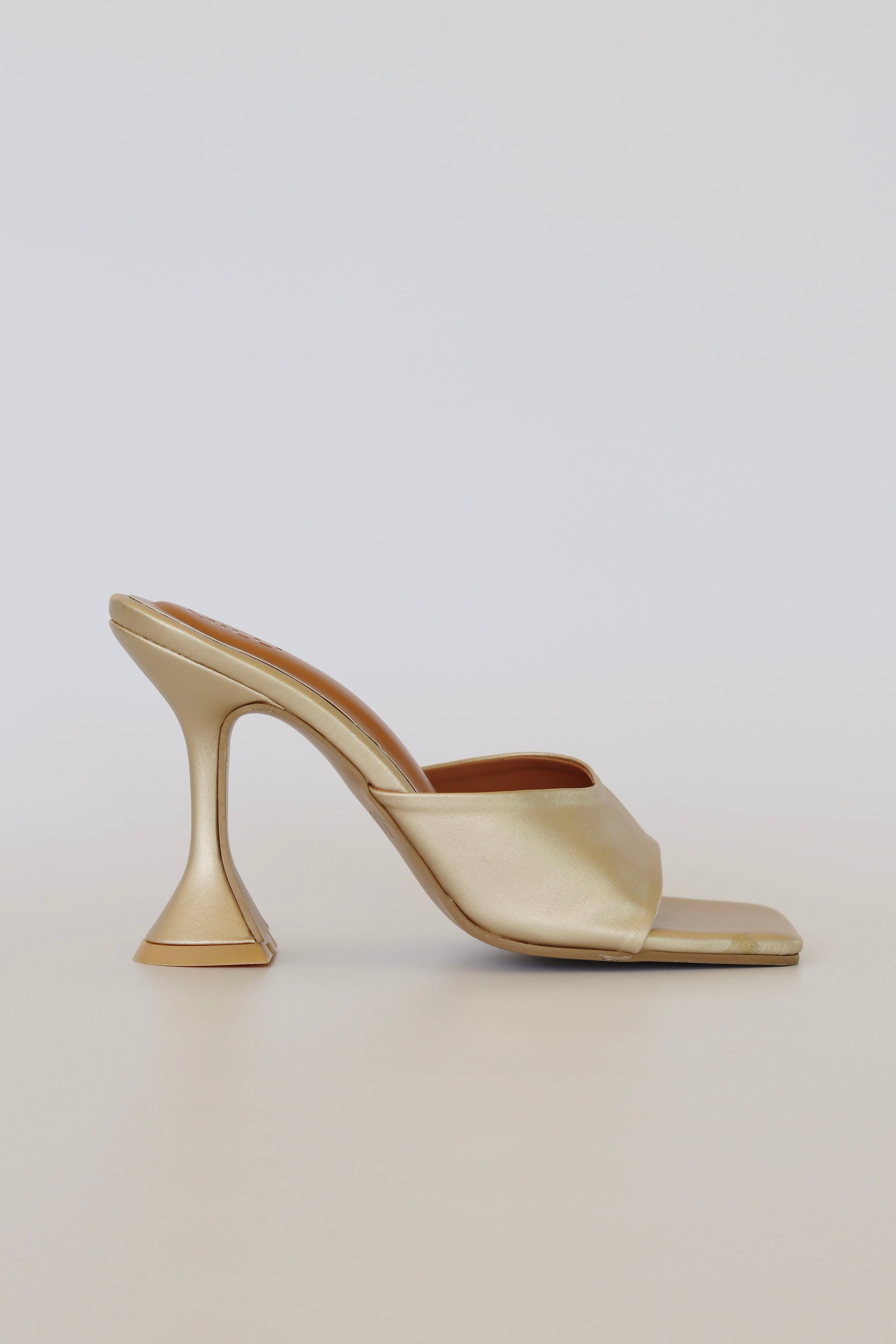 Rosa Heels in Gold – MILLI
