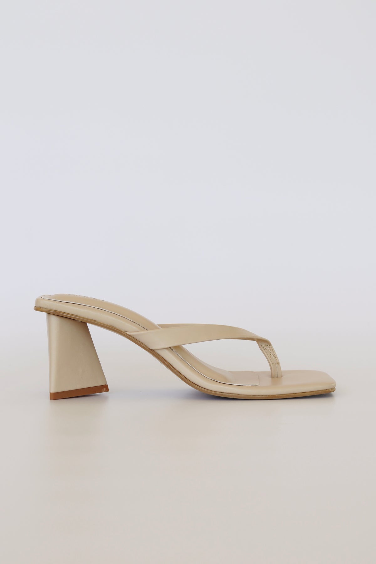 Milli Label Isla Heels in Sand – MILLI LABEL